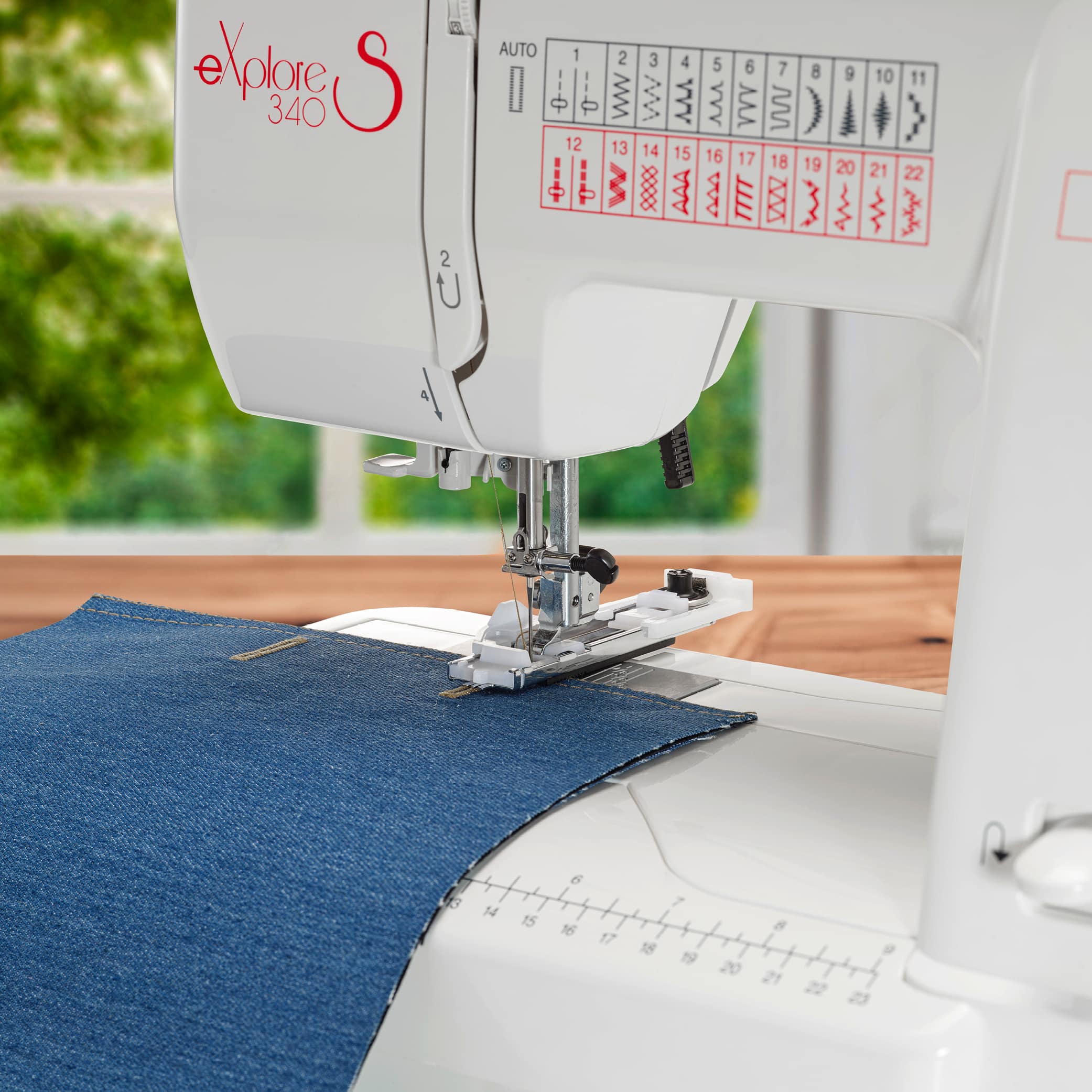 elna-explore-340s-machine-coudre-23-points-boutonni-re image 7