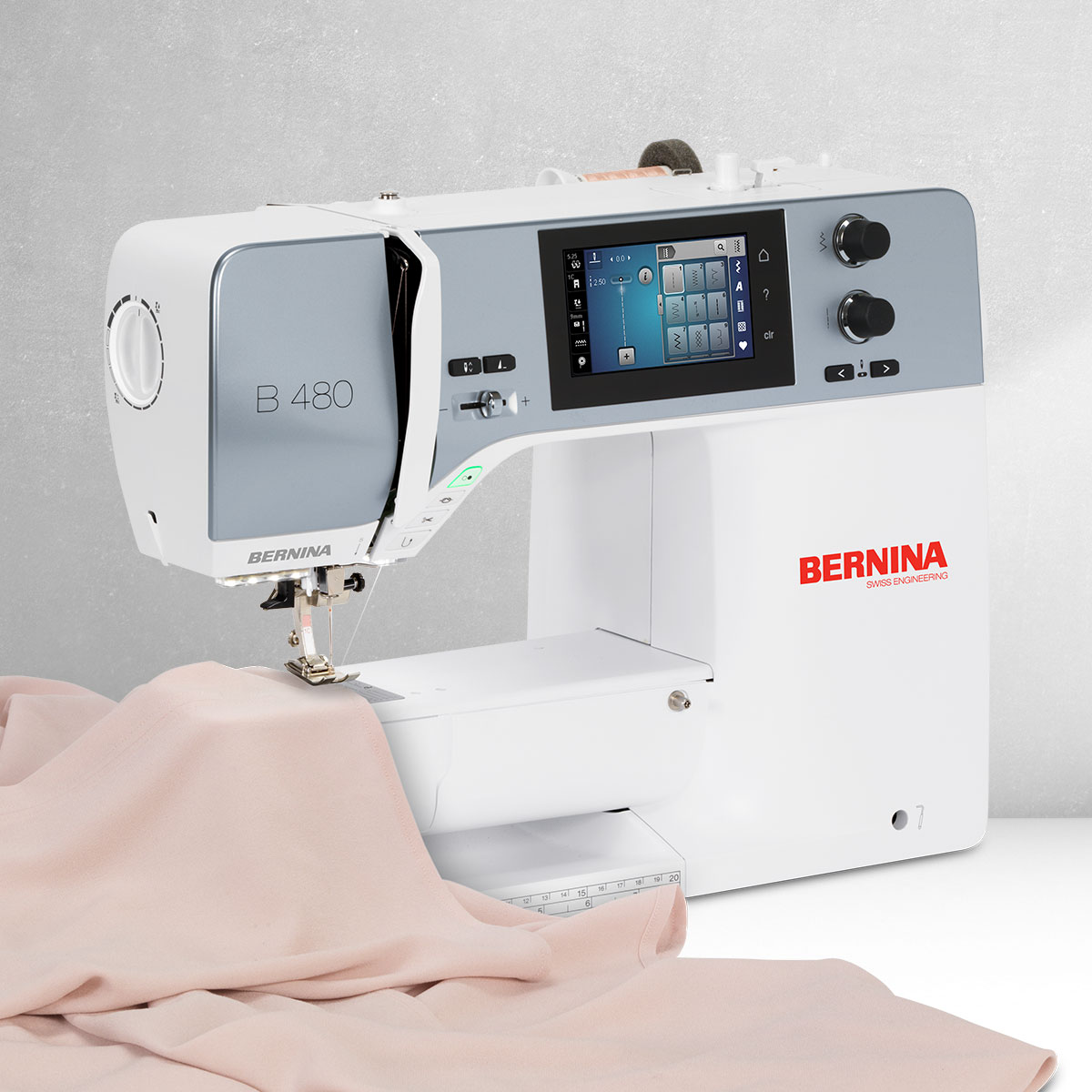 bernina-4-series-480-machine-coudre-9-mm-canette-jumbo image 4