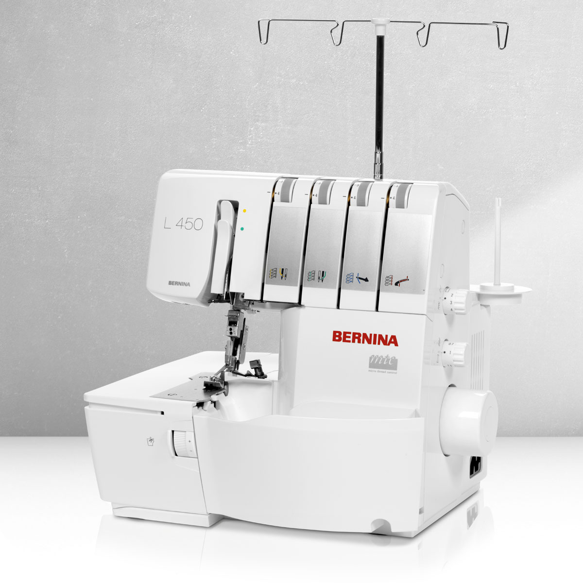 bernina-l-4-series-l-450-surjeteuse-enfilage-couleur image 2
