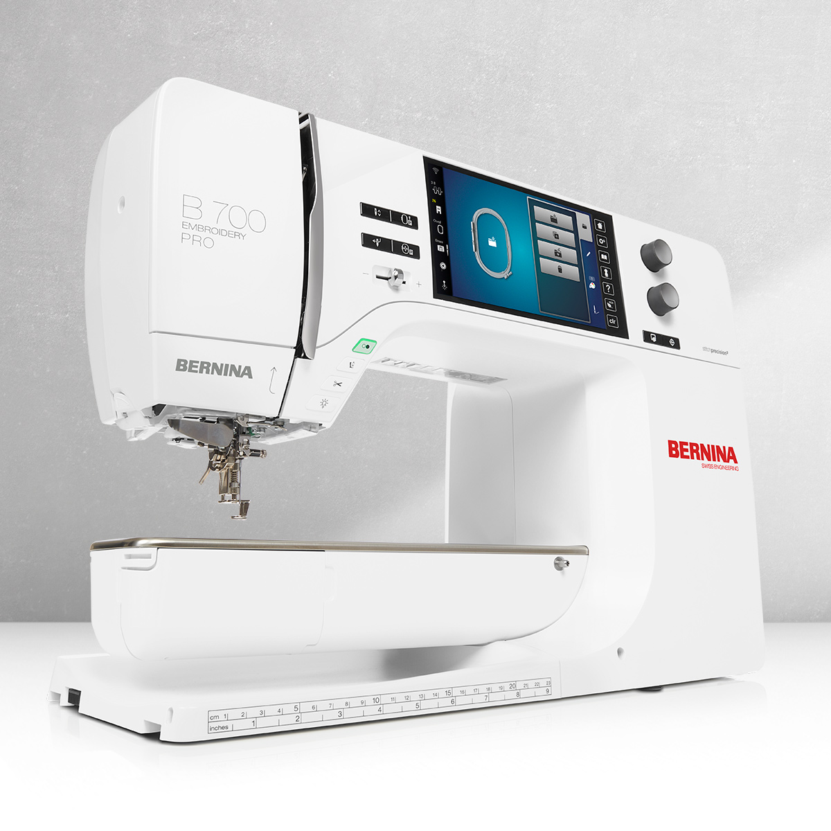 bernina-7-series-700-pro-brodeuse-grand-espace-broderie image 3