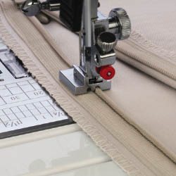 elna-explore-pied-fermeture-invisible-z-sew-220-240 image 2