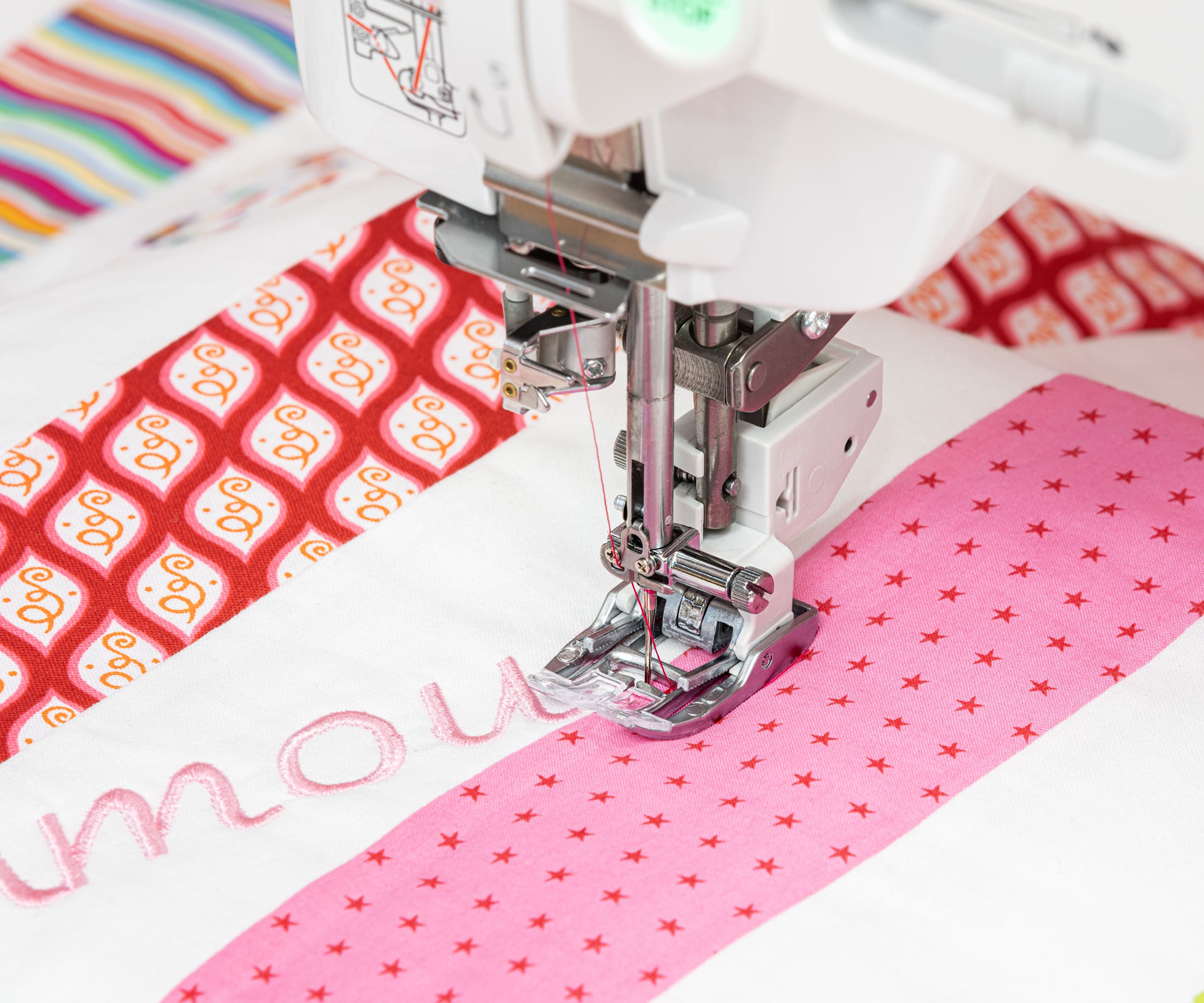 elna-excellence-790pro-machine-coudre-dressmaker-edition image 8
